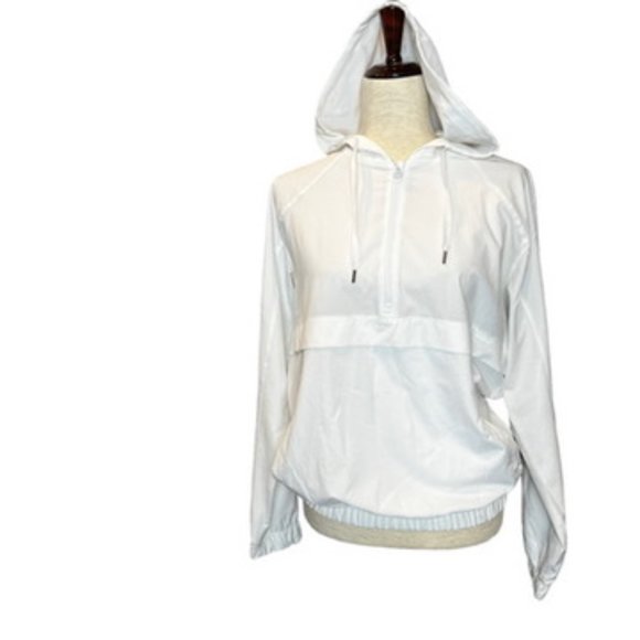 LAYERS quick dry white wind breaker style jacket Size Medium EUC - Picture 1 of 8